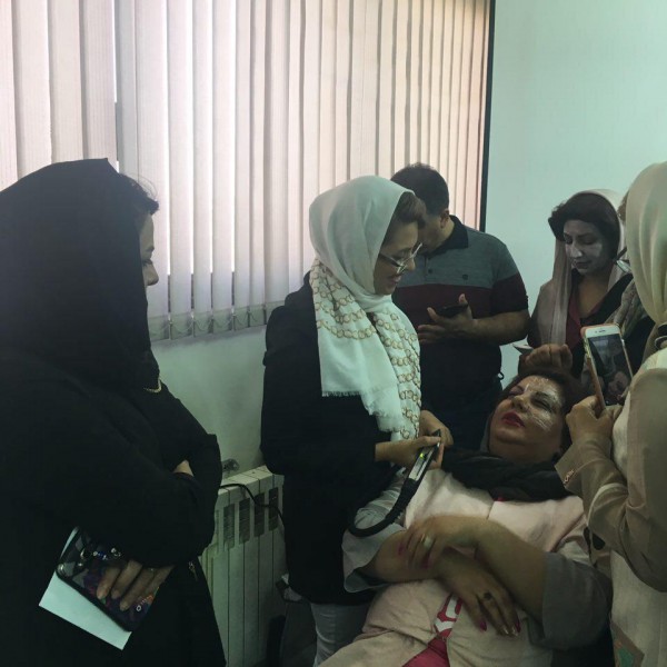 آموزش کار با دستگاه ایلایت